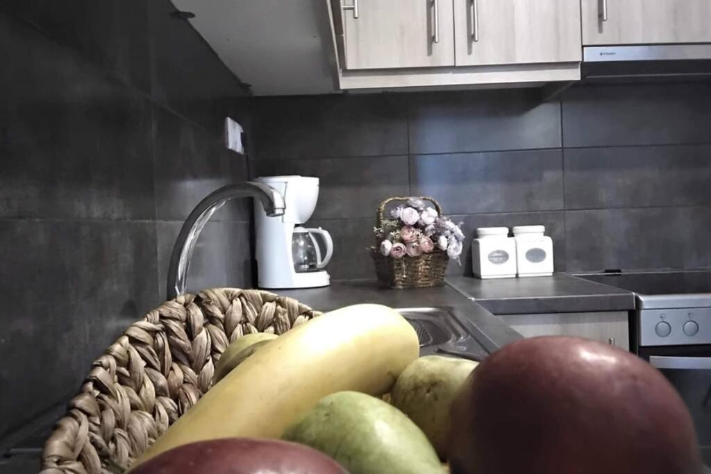 Thea Family Apartments 3 Yénion Екстериор снимка